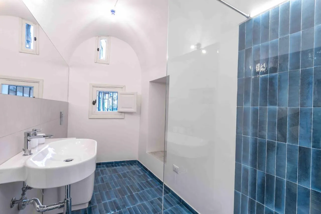 Calderai 82 Suites 1 E 2 Palermo Itália