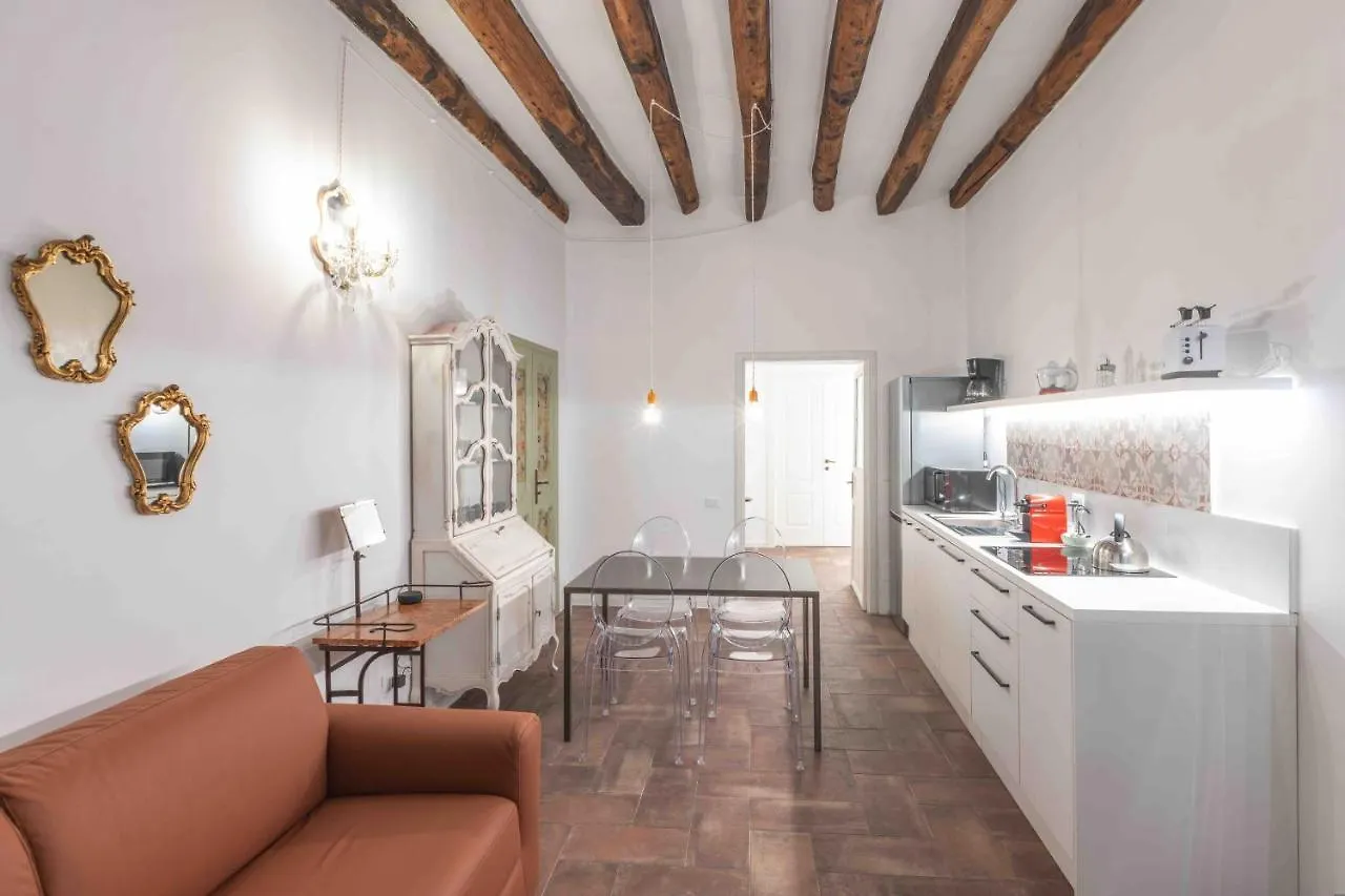 Apartamento Calderai 82 Suites 1 E 2 Palermo
